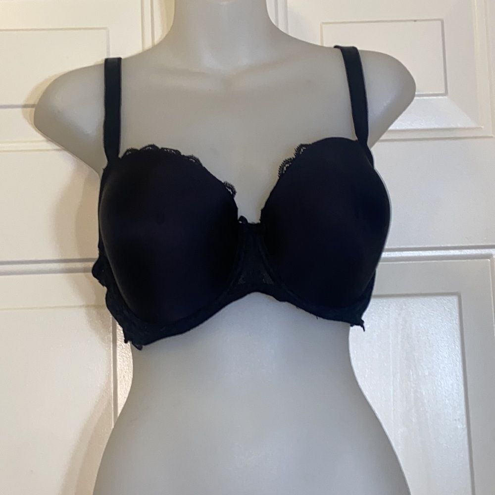 Victoria’s Secret Sexy Lace Women Bras Size 34DDD F75